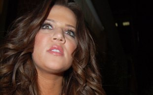 Khloe Kardashian wyrabia swoją dniówkę (FOTO)