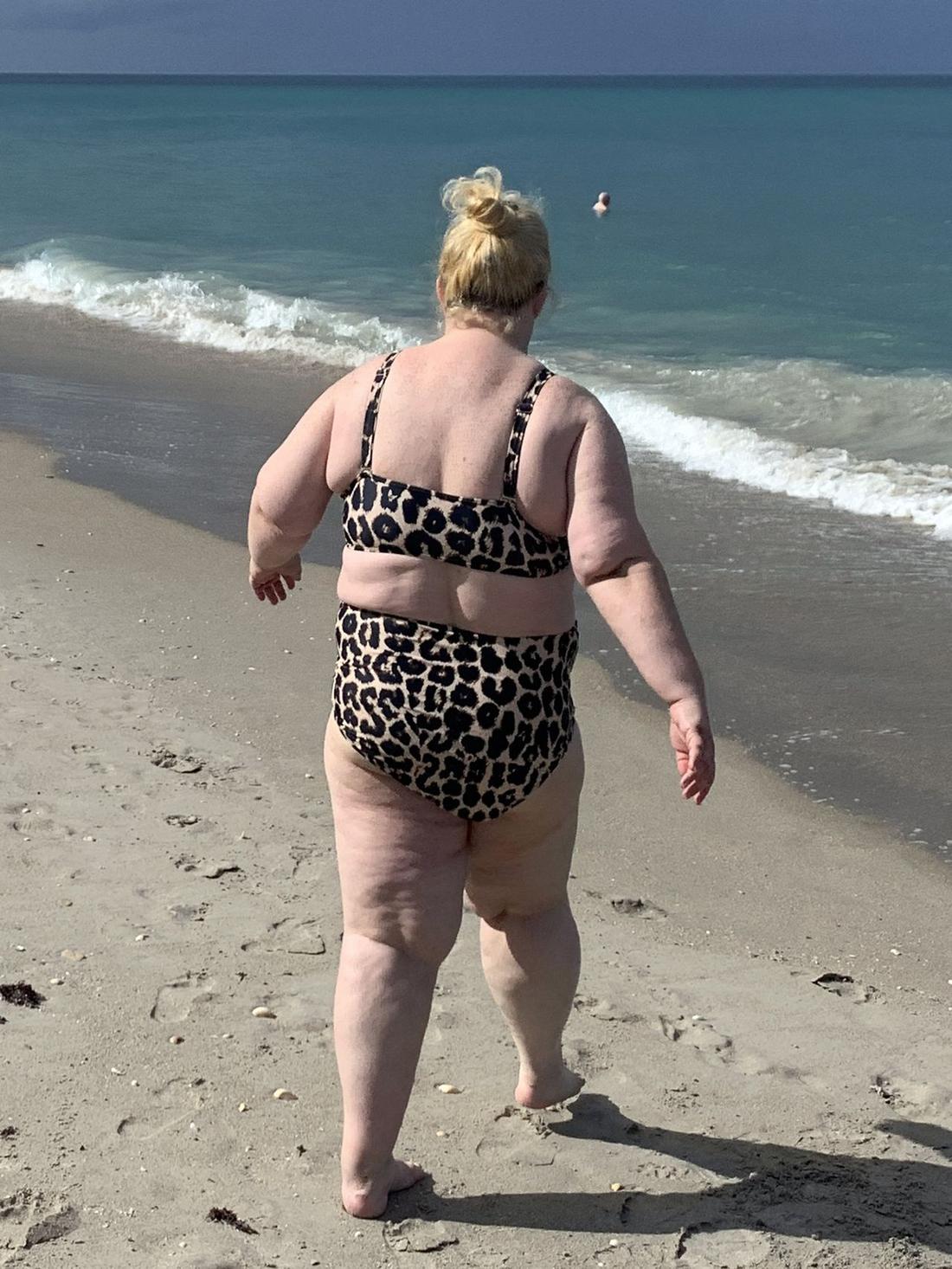 Mama June w bikini