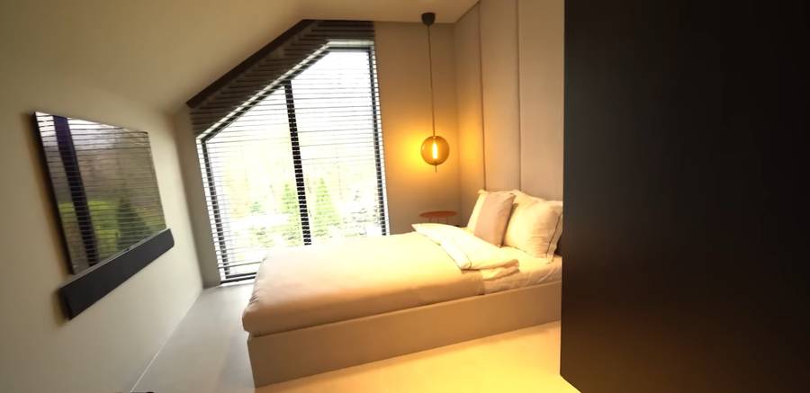 Wersow i Friz przeprowadzili się do nowego domu. Ta willa jest wszystkim dobrze znana