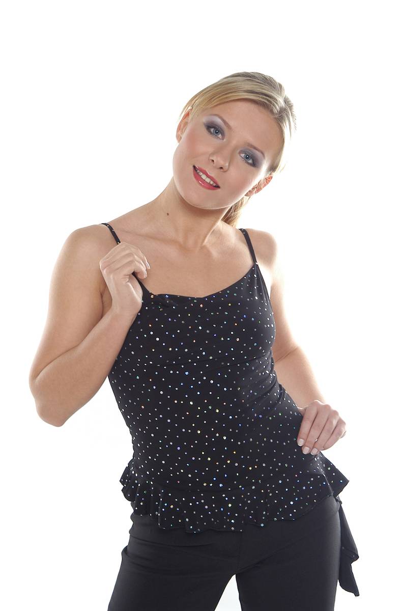 Nieśmiała dziewczyna z lat 00. dziś wygląda jak gwiazda Hollywood! Tak zmieniła się Aneta Zając