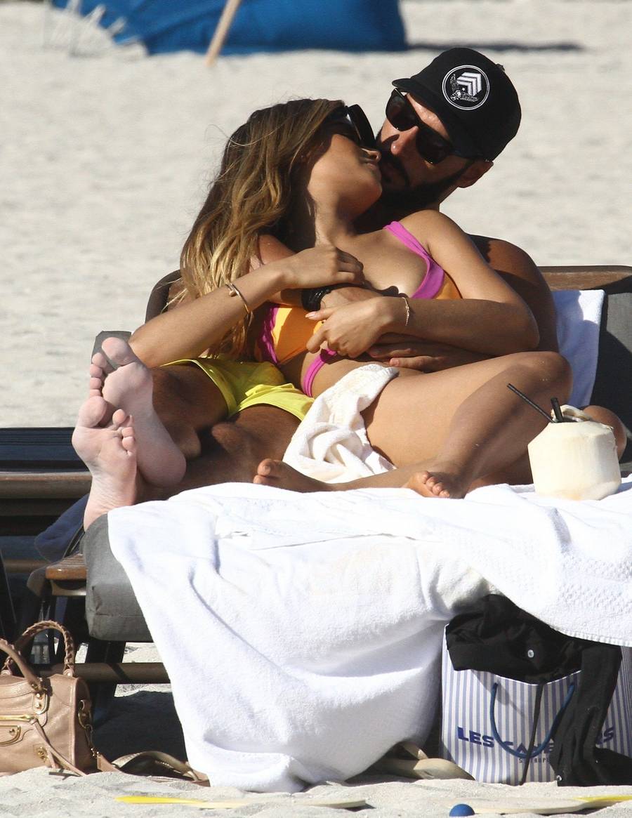 Były NARZECZONY Kubickiej już o niej zapomniał! Namiętnie całuje inną (ZDJĘCIA)