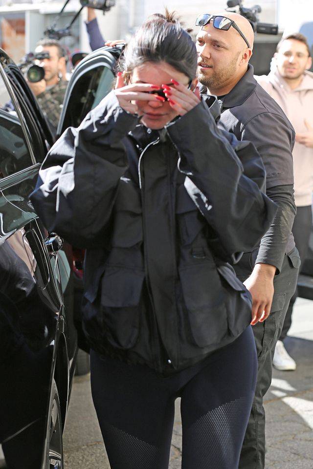 Kylie Jenner BEZ MAKIJAŻU, w byle jakiej fryzurze