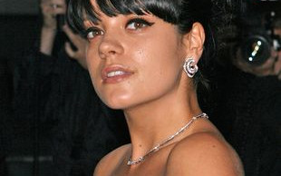 Lily Czerwony Kapturek (FOTO)