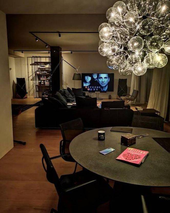 Jak mieszka Kuba Wojewódzki? Nowojorski apartament w sercu Warszawy