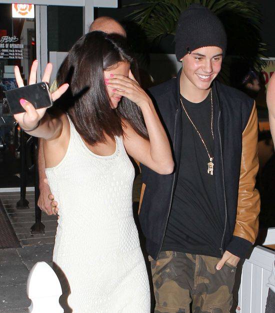 Pijana Selena Gomez nie mogła ustać na nogach na koncercie The Weeknd