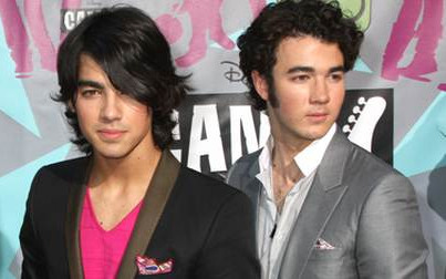 The Jonas Brothers będą sprzedawać ciuchy?