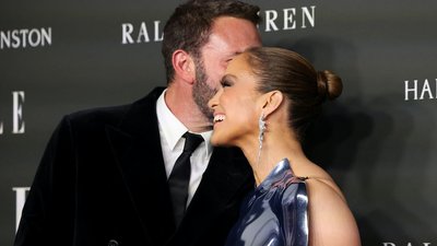 Jennifer Lopez chwali się swoją choinką w rezydencji za 60 milionów dolarów