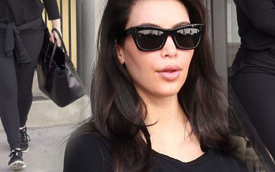 Kim Kardashian nie rezygnuje z ćwiczeń na siłowni (FOTO)