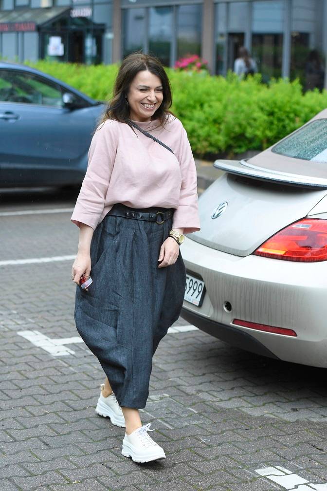 Gwiazdy w “Dzień Dobry TVN”. Paulina Krupińska w super looku, Mateusz Gessler, Artur Gadowski, Cezary Pazura