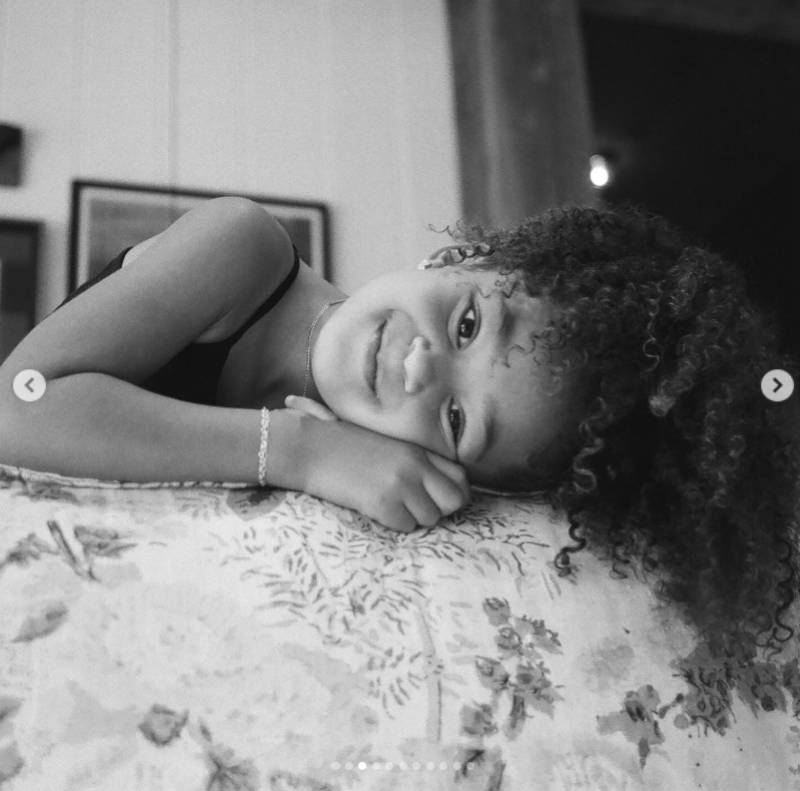 Kylie Jenner pokazała prywatne kadry z dziećmi, Hailey Bieber, siostrą Kendall i chłopakiem Timothée! (FOTO)