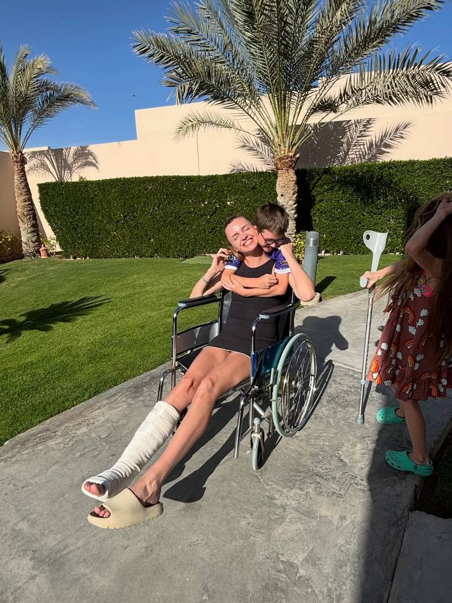 Gwiazda “Pnś” w lutym wylądowała na wózku. Wystarczyła chwila i urlop skończył się koszmarnie