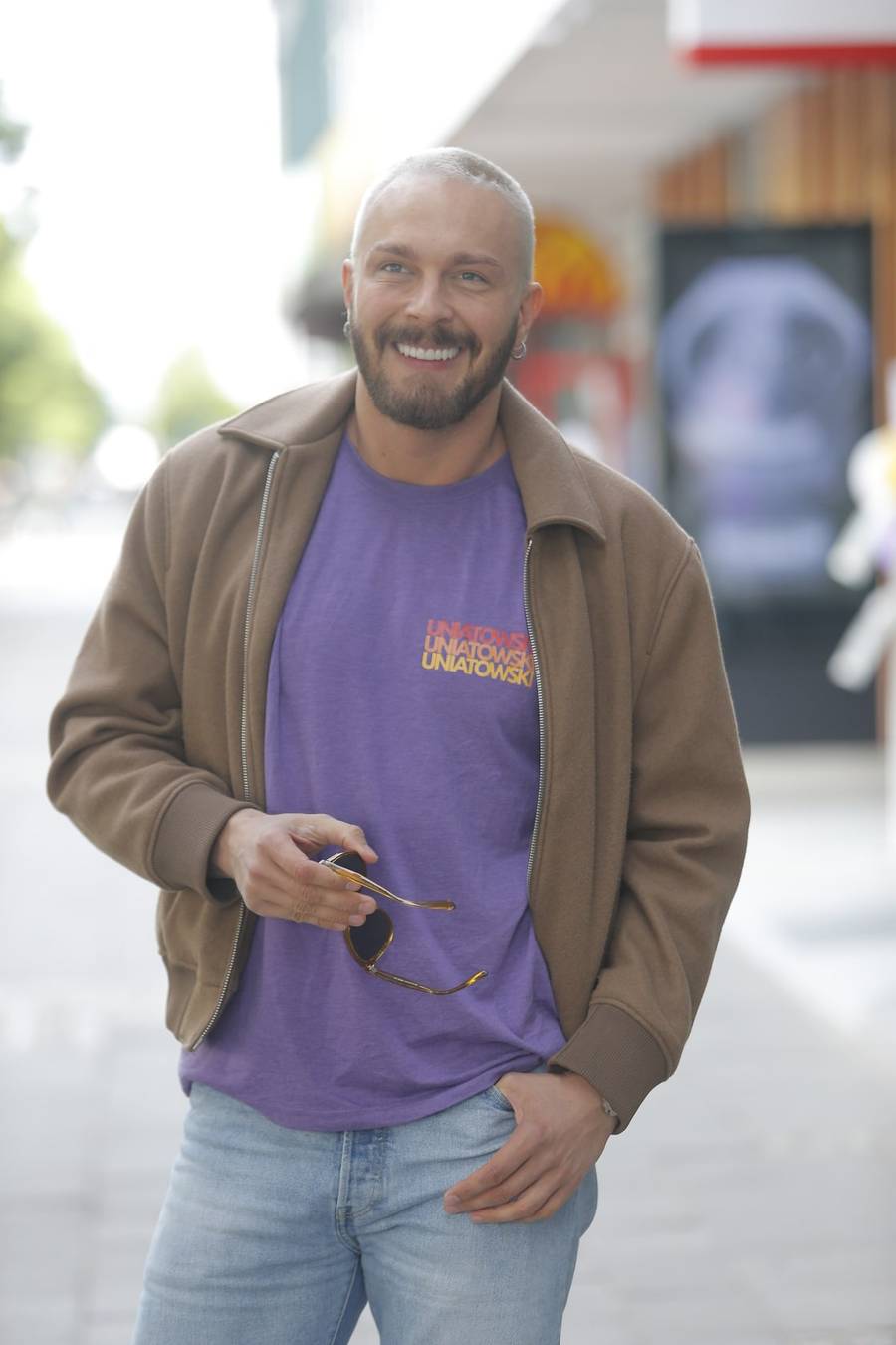 Poranek z “DDTVN”! Sebastian Fabijański obładowany ciuchami, pełna energii Patrycja Markowska (FOTO)