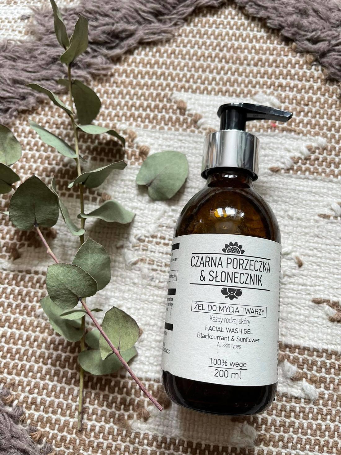 Naturalny żel do mycia twarzy. 