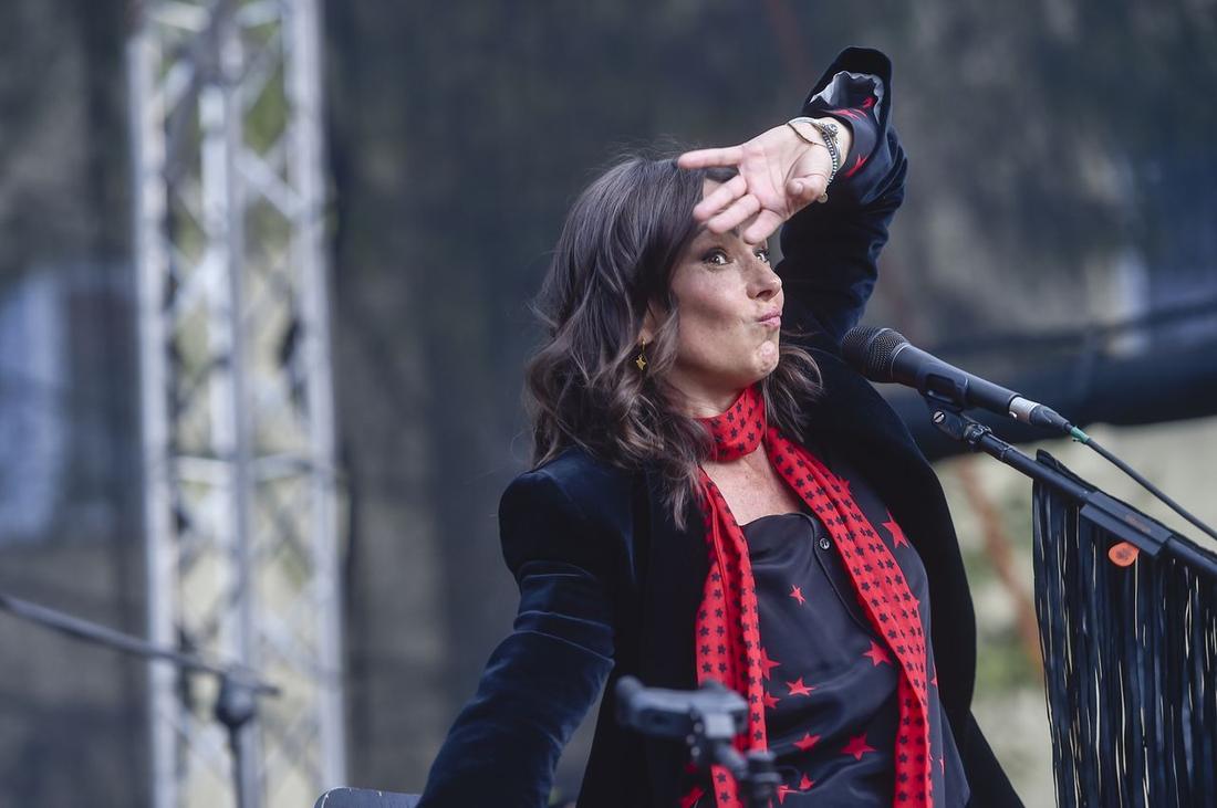 Kasia Kowalska straciła cierpliwość: Odpier**cie się od mojej córki Kasia Kowalska na koncercie w Ciechanowie