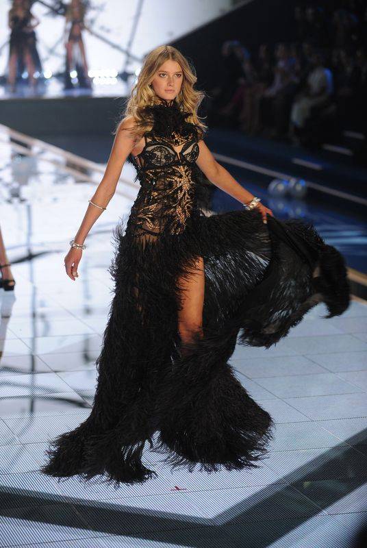 Victoria’s Secret Show 2014