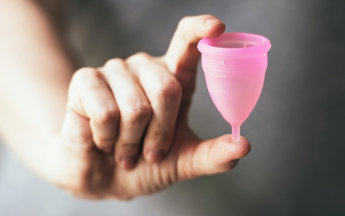 Kubeczek menstruacyjny – co musisz o nim wiedzieć?