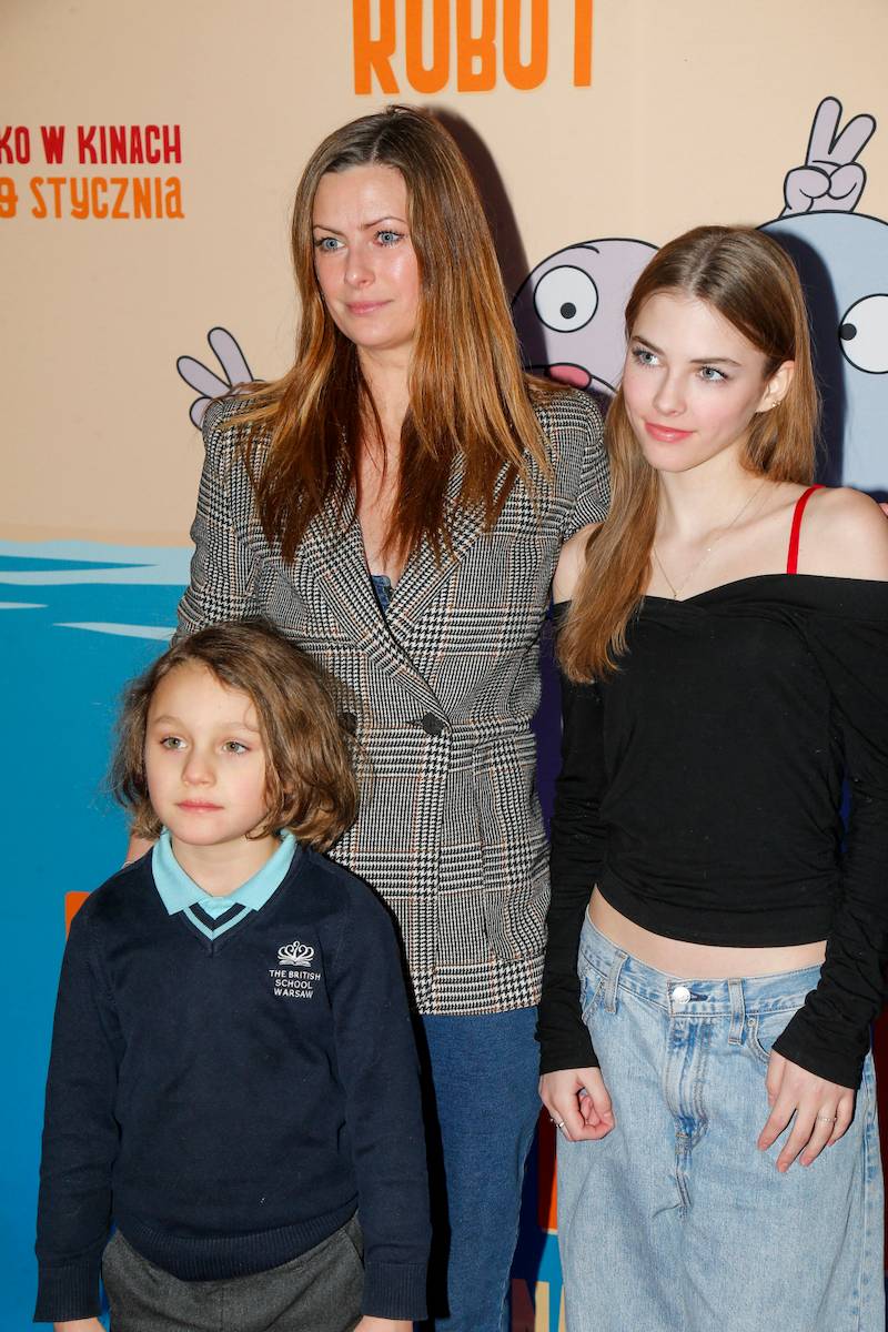 Premiera filmu “Pies i robot”: Eliza Trybała, Laura Breszka i Iwona Węgrowska zabrały ze sobą dzieci