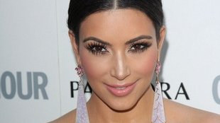 Dziś będę glamour – pomyślała Kim Kardashian (FOTO)