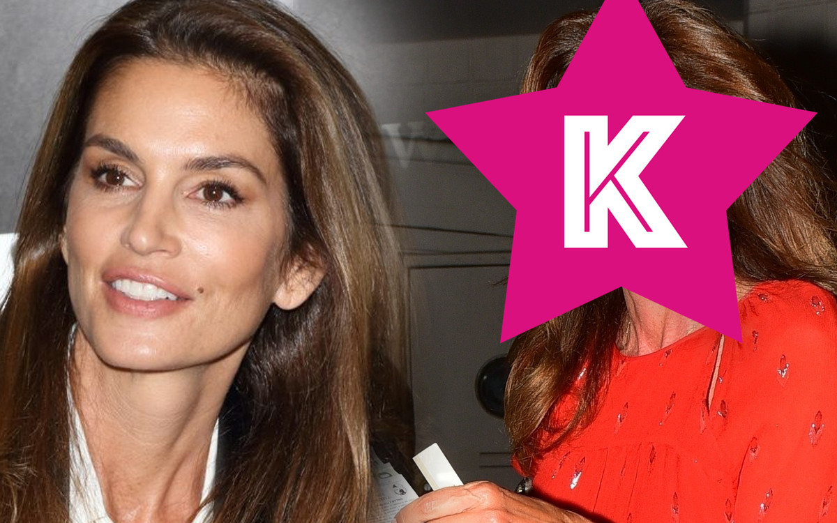 53-letnia Cindy Crawford bez makijażu – przypomina siebie? (ZDJĘCIA)