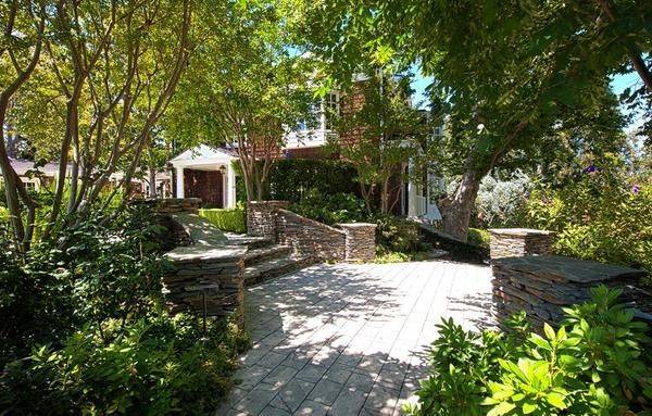 Dom Channinga Tatuma i Janny Dewan