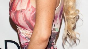 Internauci zarzucają Coco, że traktuje córeczkę jak maskotkę