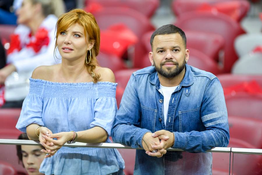 Mecz Polska- Austria: Lewandowska w krótkich szortach, Ślotała z narzeczonym i znani politycy