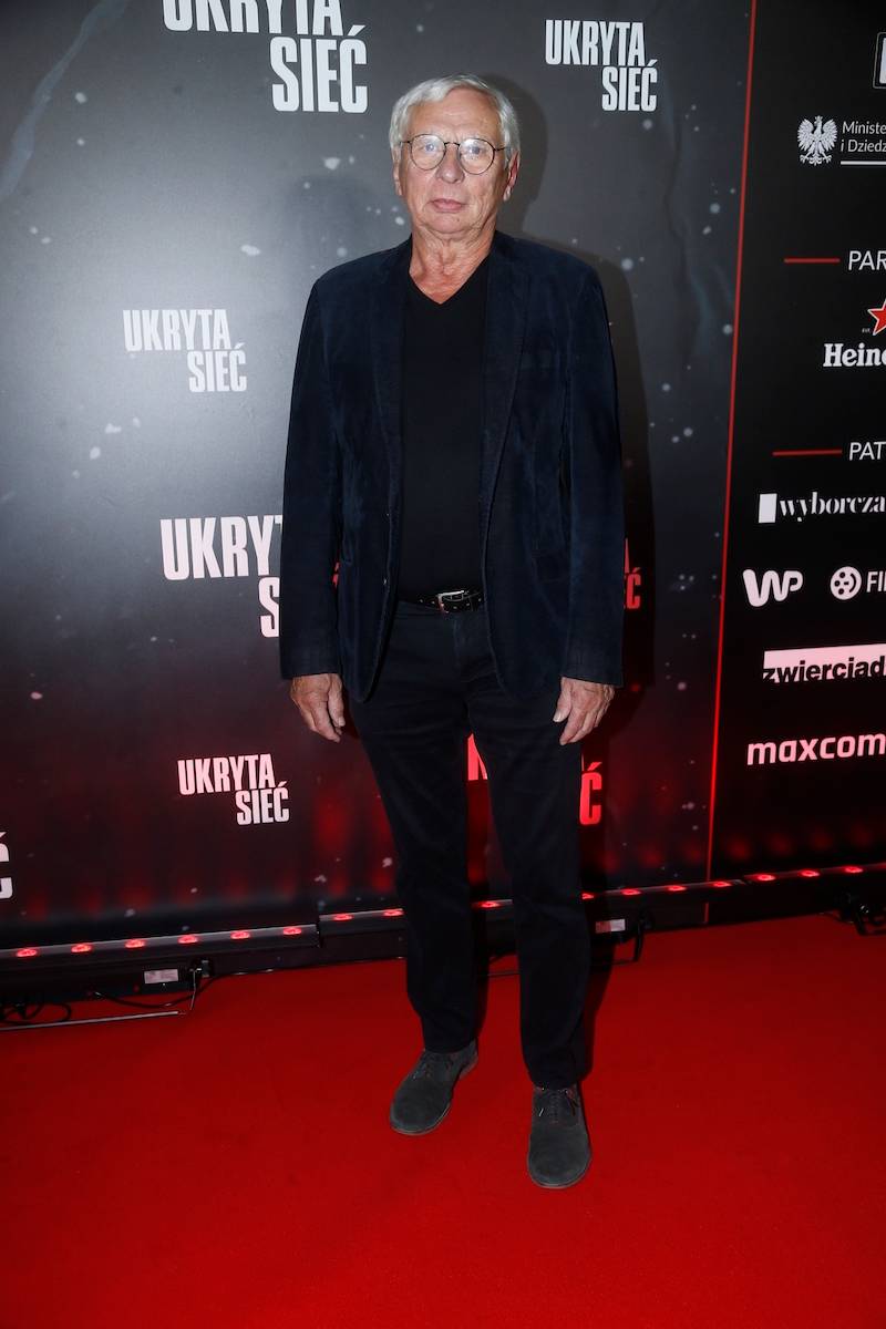 Premiera filmu “Ukryta sieć”. Grażyna Torbicka i jej szczupłe nogi, cała na czarno Magdalena Koleśnik, zakochani Trybsonowie