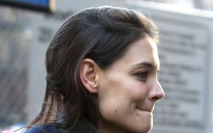 Katie Holmes nadal sypia z Tomem Cruisem?