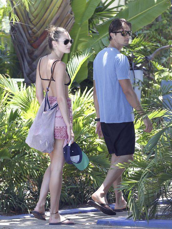 Candice Swanepoel w bikini