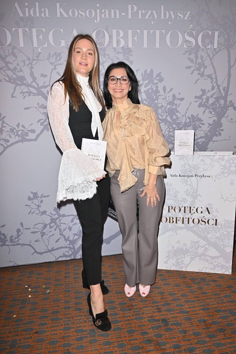Zofia Ślotała i Aida Kosojan-Przybysz - premiera książki "Potęga Obfitości", fot.KAPiF