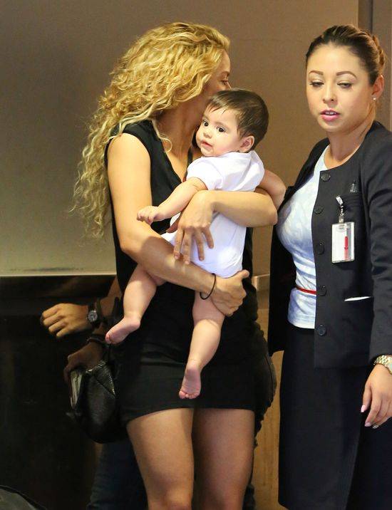 Shakira – sexy mama