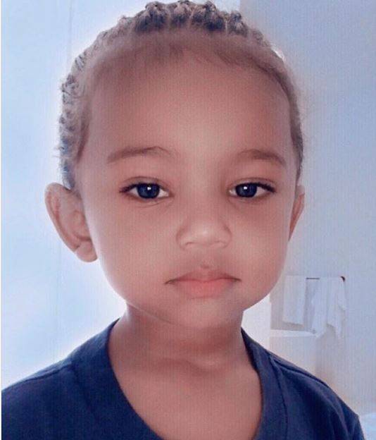 Momenty, gdy Kardashianki naprawdę przesadziły z Photoshopem