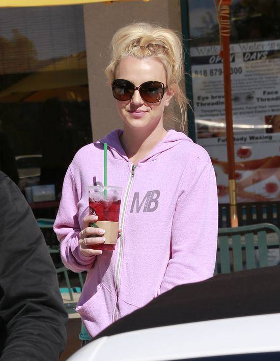 Britney Spears odwiedziła salon pielęgnacji paznokci