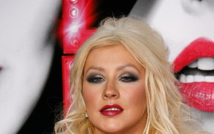 Christina Aguilera ma implanty piersi? (FOTO)