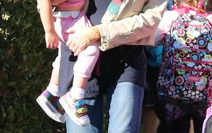 Która mama ubiera swoje córki na różowo? (FOTO)