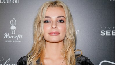 Nowa Miss Polonia, Karolina Bielawska w sexy kombinezonie na swej pierwszej ściance (ZDJĘCIA)