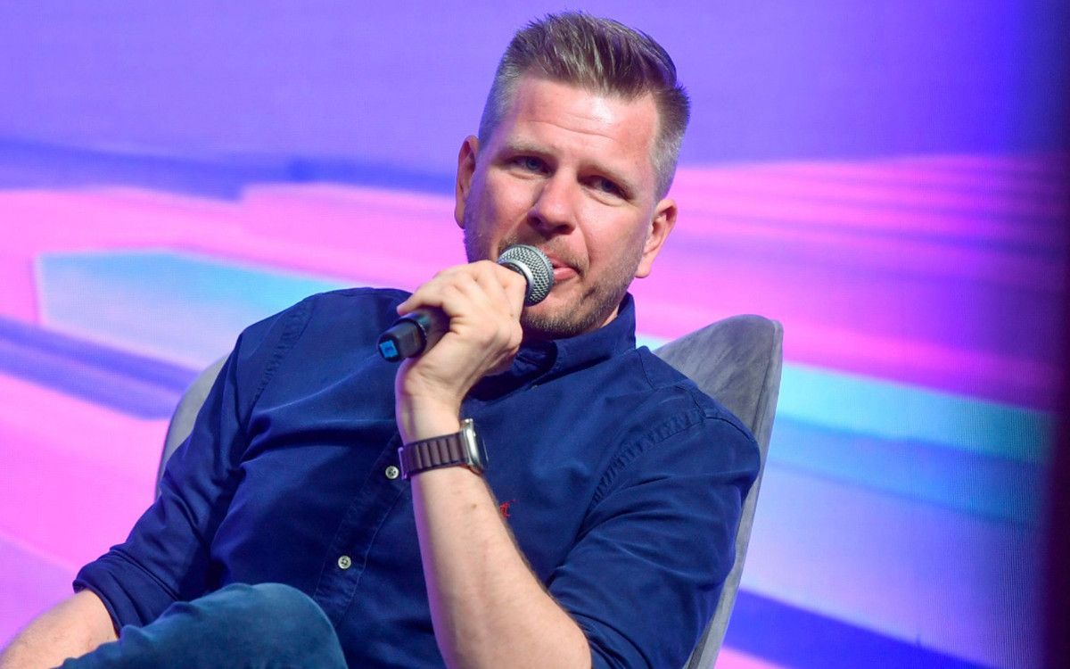 Sensacyjne doniesienia nt. Filipa Chajzera! Po wielu aferach wraca do telewizji śniadaniowej