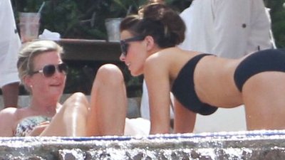 Kto kusi tak seksownymi kształtami? (FOTO)