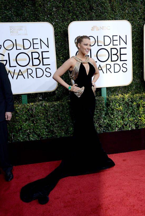 Hejterzy zarzucają jej, że jest gruba. Blake jest WŚCIEKŁA, bo nie może zmieścić się w jeansy