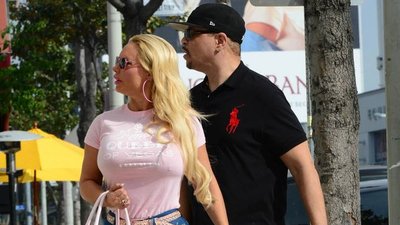 Coco wytacza ciężkie działa (FOTO)