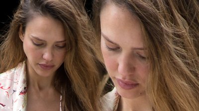 Brzuszek coraz większy, ale spójrzcie na jej biust! (ZDJĘCIA)