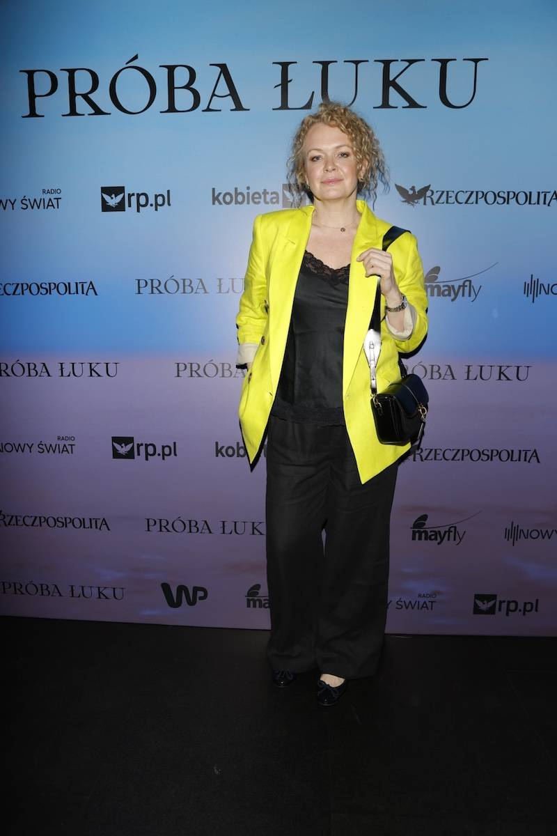 Premiera filmu ” Próba Łuku”. Steczkowska kusi nogą w letniej sukience, a Herbuś wygina się w czerwonej mini