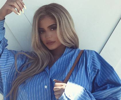 Kylie Jenner bardzo boi się o twarz swojego dziecka!