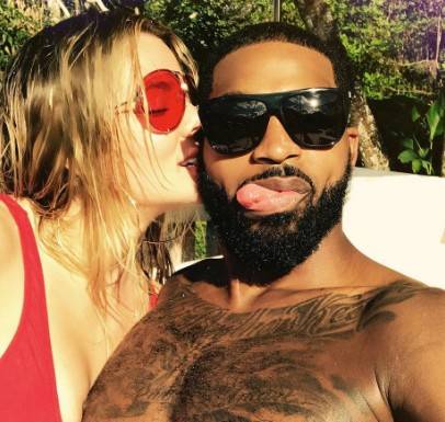 Co za zbieg okoliczności! Khloe Kardashian też jest w ciąży! To nie żarty!