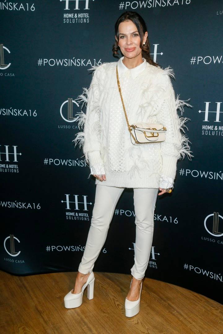 Gwiazdy na otwarciu showroomu: Joanna Koroniewska cała w skórach, Karolina Pisarek z mężem, Anna Kalczyńska z krwistoczerwoną pomadką