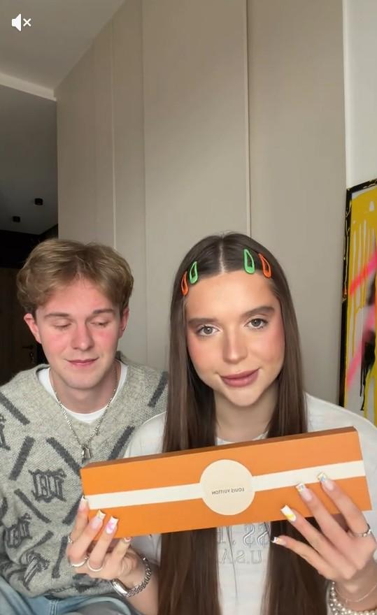 Nicol Pniewska testuje czekoladki za 50 euro, fot. Instagram