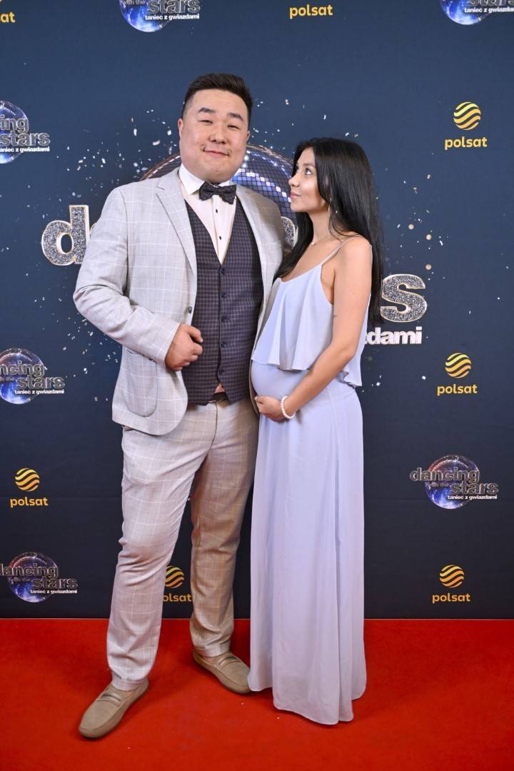 Finał “Tańca z Gwiazdami”: Zabrakło Kaźmierskiej i Hakiela! Karolina Gilon z chłopakiem, Bilguun z CIĘŻARNĄ partnerką!