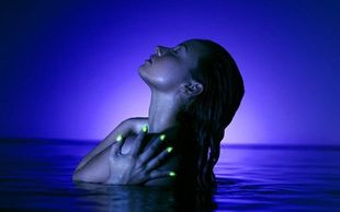 Demi Lovato też jest naga w najnowszym teledysku? (VIDEO)