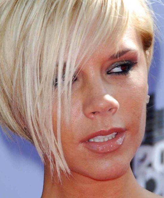 Zoom na twarz Victorii Beckham