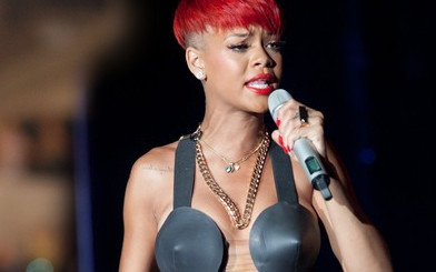 Akon idzie śladami Rihanny